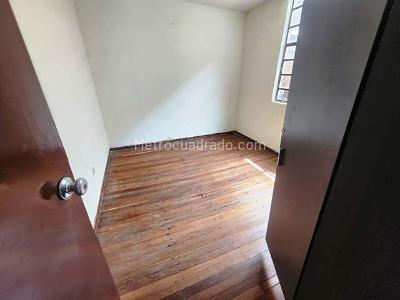Casa de 5 alcobas en venta en Marsella, Bogotá, 350 m² · foto 5 de 20