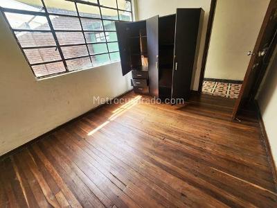 Casa de 5 alcobas en venta en Marsella, Bogotá, 350 m² · foto 6 de 20