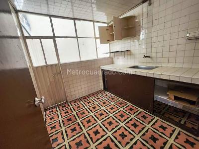 Casa de 5 alcobas en venta en Marsella, Bogotá, 350 m² · foto 7 de 20
