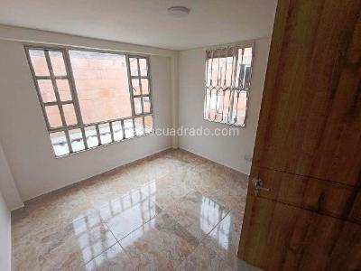 Casa de 3 alcobas en venta en Viscaya, Soacha, 84 m² · foto 3 de 20