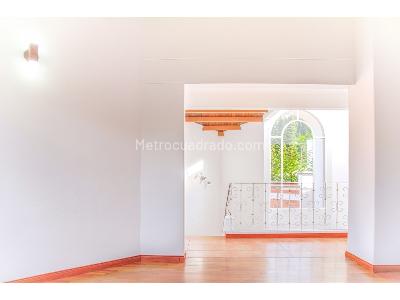 Casa de 5 alcobas en venta en Alto De Las Palmas, Envigado, 1245 m² · foto 7 de 20