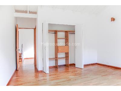 Casa de 5 alcobas en venta en Alto De Las Palmas, Envigado, 1245 m² · foto 19 de 20