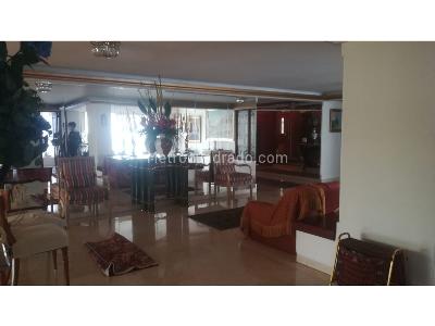 Apartamento en venta en Aguacatal, Cali · foto 3 de 20