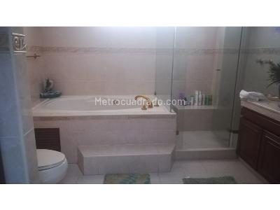 Apartamento en venta en Aguacatal, Cali · foto 6 de 20