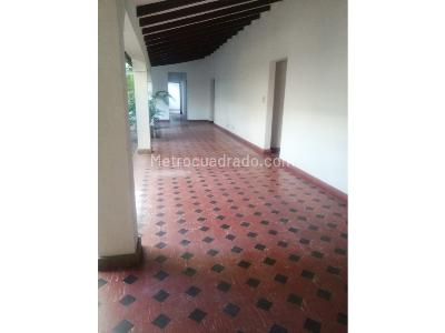 Casa de 5 alcobas en venta en San Vicente, Cali, 1000 m² · foto 13 de 20