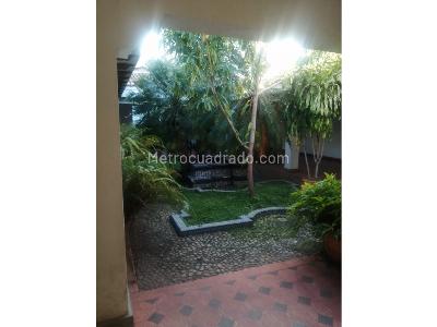 Casa de 5 alcobas en venta en San Vicente, Cali, 1000 m² · foto 17 de 20
