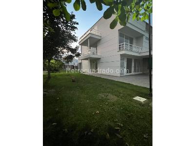 Casa de 5 alcobas en venta en Jamundi, Cali, 340 m² · foto 2 de 14