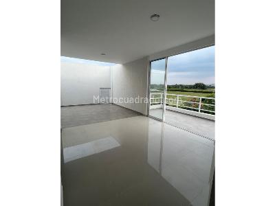 Casa de 5 alcobas en venta en Jamundi, Cali, 340 m² · foto 3 de 14