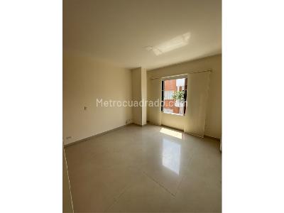 Casa de 5 alcobas en venta en Ciudad Jardin, Cali, 243 m² · foto 3 de 13