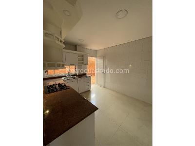 Casa de 5 alcobas en venta en Ciudad Jardin, Cali, 243 m² · foto 10 de 13