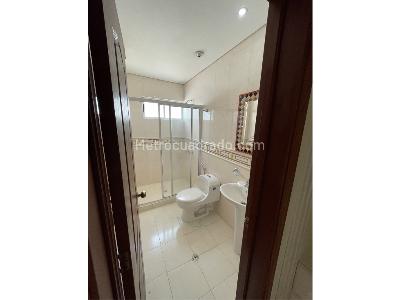 Casa de 5 alcobas en venta en Ciudad Jardin, Cali, 243 m² · foto 12 de 13