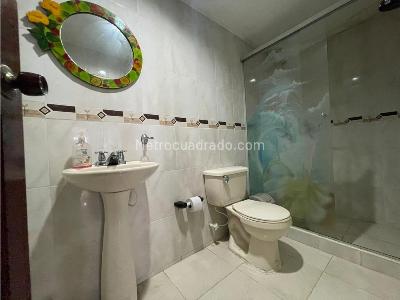 Casa de 5 alcobas en venta en Ciudad 2000, Cali, 270 m² · foto 7 de 19