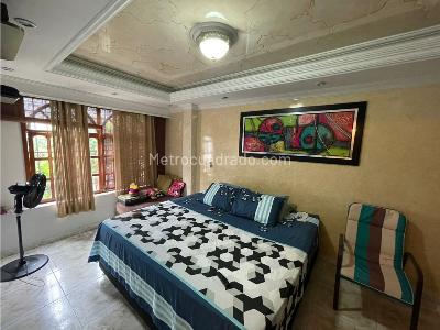 Casa de 5 alcobas en venta en Ciudad 2000, Cali, 270 m² · foto 16 de 19