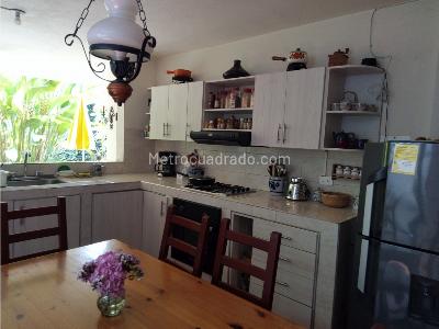 Casa de 5 alcobas en venta en Prados Del Norte, Cali, 320 m² · foto 9 de 12