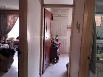 Casa de 5 alcobas en venta en El Bosque, Cali, 350 m² · foto 5 de 10