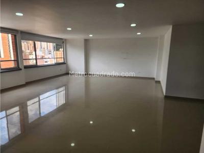 Apartamento de 3 alcobas en venta en Parque, Sabaneta, 119 m² · foto 4 de 17