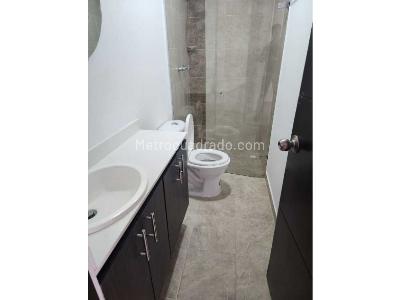 Apartamento de 3 alcobas en venta en Parque, Sabaneta, 119 m² · foto 7 de 17