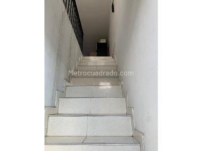 Casa de 5 alcobas en venta en Santa Barbara, Cali, 180 m² · foto 4 de 9