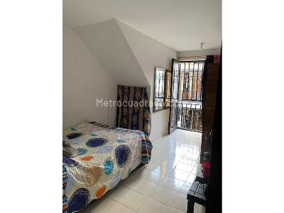 Casa de 5 alcobas en venta en Santa Barbara, Cali, 180 m² · foto 6 de 9
