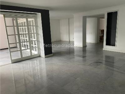 Apartamento de 3 alcobas en venta en Santa Teresita, Cali, 300 m² · foto 3 de 20