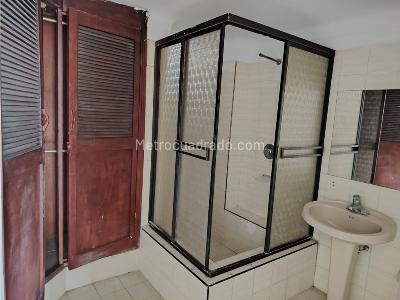 Apartamento de 5 alcobas en venta en Santa Rita, Cali, 220 m² · foto 19 de 20