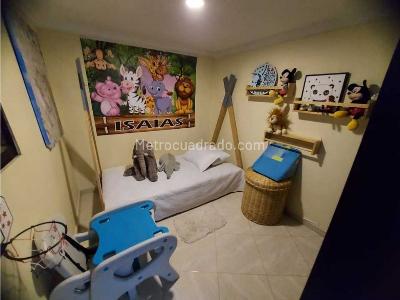 Casa de 5 alcobas en venta en Oriente, Medellín, 492 m² · foto 3 de 18