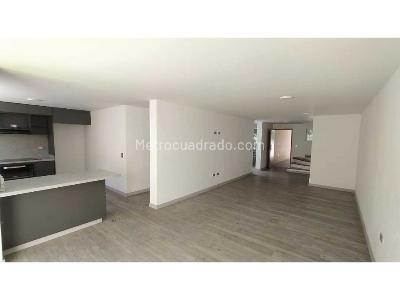 Casa de 5 alcobas en venta en La Doctora, Sabaneta, 300 m² · foto 3 de 20