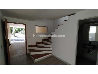 Casa de 5 alcobas en venta en La Doctora, Sabaneta, 300 m² · foto 4 de 20