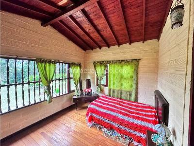 Casa de 5 alcobas en venta en Llano Grande, Rionegro · foto 8 de 20