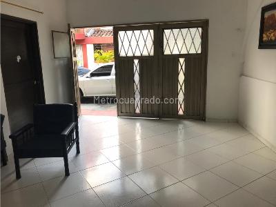 Casa de 5 alcobas en venta en Villacolombia, Cali, 390 m² · foto 3 de 9