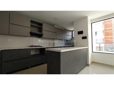 Apartamento de 2 alcobas en venta en La Castellana, Medellín, 196 m² · foto 3 de 20