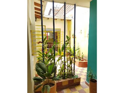 Casa de 4 alcobas en venta en Miraflores, Cali, 304 m² · foto 5 de 13