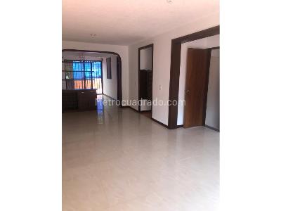 Casa de 5 alcobas en venta en Las Vegas, Cali, 137 m² · foto 2 de 7