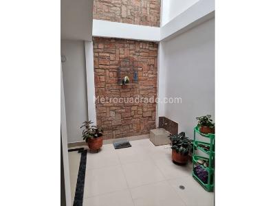 Casa de 5 alcobas en venta en Ciudad 2000, Cali, 90 m² · foto 7 de 20