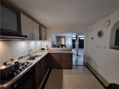 Casa de 5 alcobas en venta en Ciudad 2000, Cali, 90 m² · foto 14 de 20