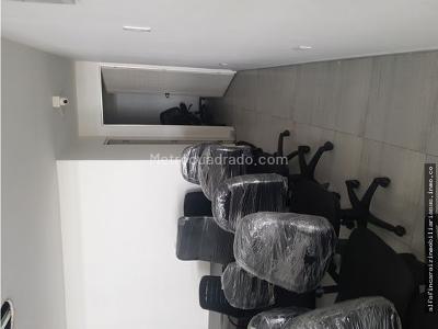 Casa de 5 alcobas en venta en La Flora Primera Etapa, Cali, 400 m² · foto 3 de 10