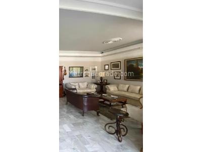 Apartamento de 4 alcobas en venta en Santa Monica Residencial, Cali, 245 m² · foto 2 de 9