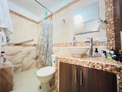 Casa de 5 alcobas en venta en Belen Alameda, Medellín, 320 m² · foto 9 de 20