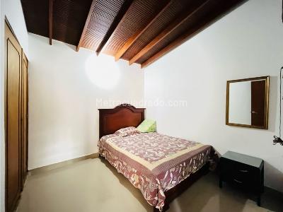 Casa de 5 alcobas en venta en Belen Alameda, Medellín, 320 m² · foto 14 de 20