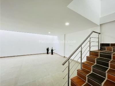 Casa de 4 alcobas en venta en Barro Blanco, Rionegro, 220 m² · foto 6 de 18