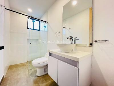 Casa de 4 alcobas en venta en Barro Blanco, Rionegro, 220 m² · foto 14 de 18
