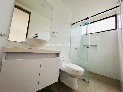 Casa de 4 alcobas en venta en Barro Blanco, Rionegro, 220 m² · foto 15 de 18