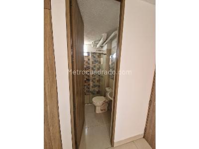 Apartamento de 2 alcobas en venta en Menga, Cali, 53 m² · foto 3 de 11