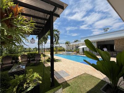 Casa de 5 alcobas en venta en Pance, Cali, 1500 m² · foto 2 de 19