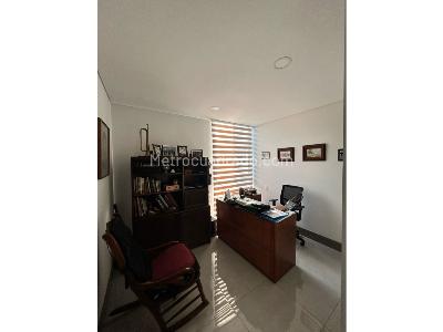 Apartamento de 3 alcobas en venta en Menga, Cali, 166 m² · foto 8 de 20