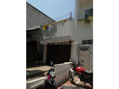 Casa de 2 alcobas en venta en Tequendama, Cali, 354 m² · foto 2 de 3