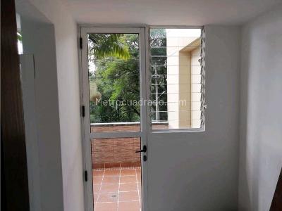 Apartamento de 3 alcobas en venta en Sur, Medellín, 128 m² · foto 3 de 18