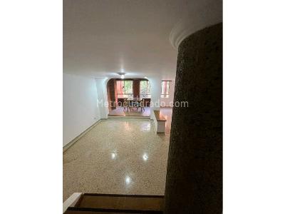 Apartamento de 4 alcobas en venta en Laureles, Medellín, 157 m² · foto 4 de 20