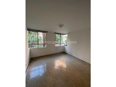 Apartamento de 4 alcobas en venta en Laureles, Medellín, 157 m² · foto 9 de 20