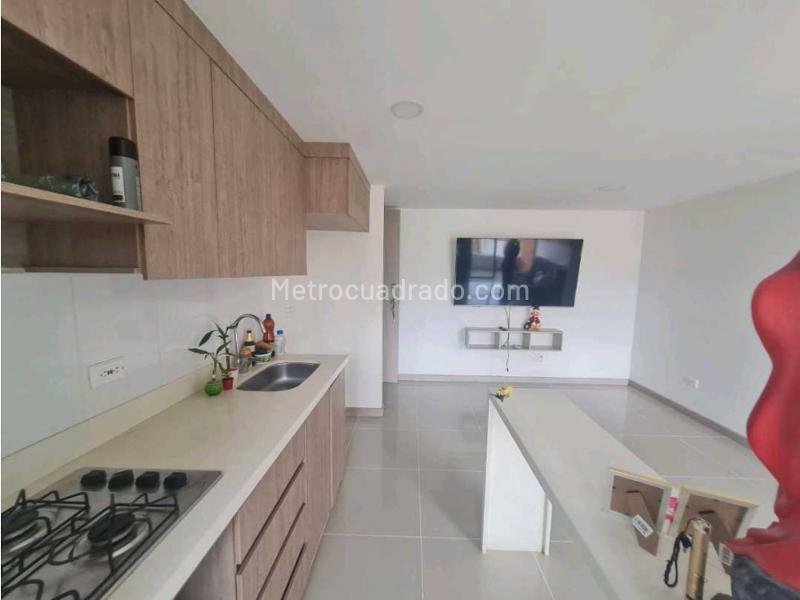 Piso – Sabaneta, San Isidro - Más